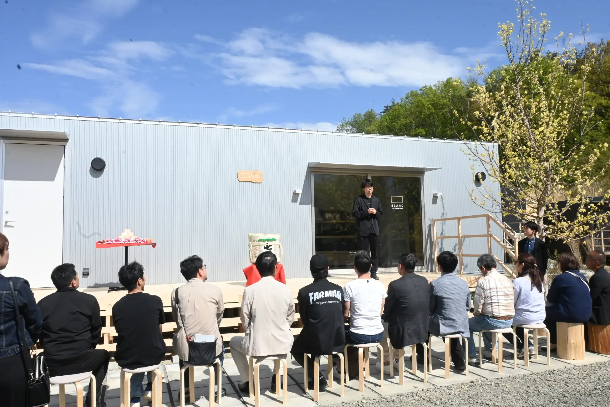 地域と共に歩む決意と3つのお願いを語る代表・山中